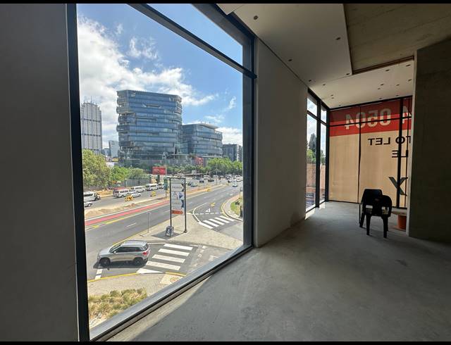 733M² OFFICE TO LET IN SANDTON CENTRAL